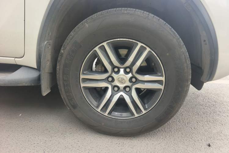 Used Toyota Fortuner 2016 2.7L Middle East Version Right Front Wheel Hub