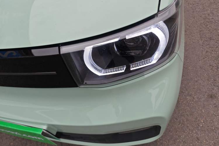 Used Wuling Hongguang MINIEV 2022 Macaron Premium Model – Lithium Iron Phosphate
