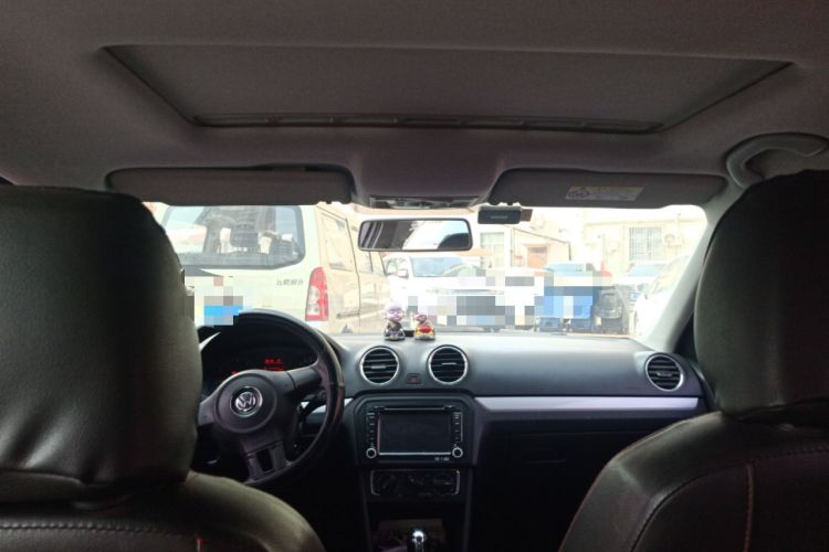 Used Volkswagen Jetta 2015 Value Edition 1.6L Automatic Comfort Version Headliner