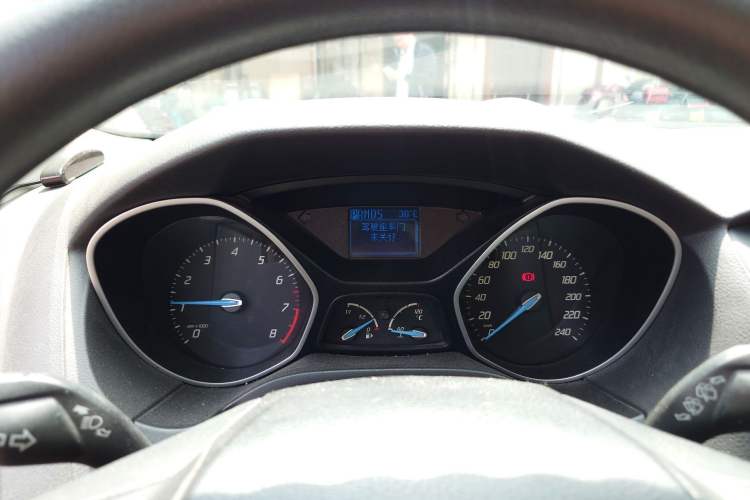 Used Ford Focus 2012 Hatchback 1.6L Automatic Fashion Edition
