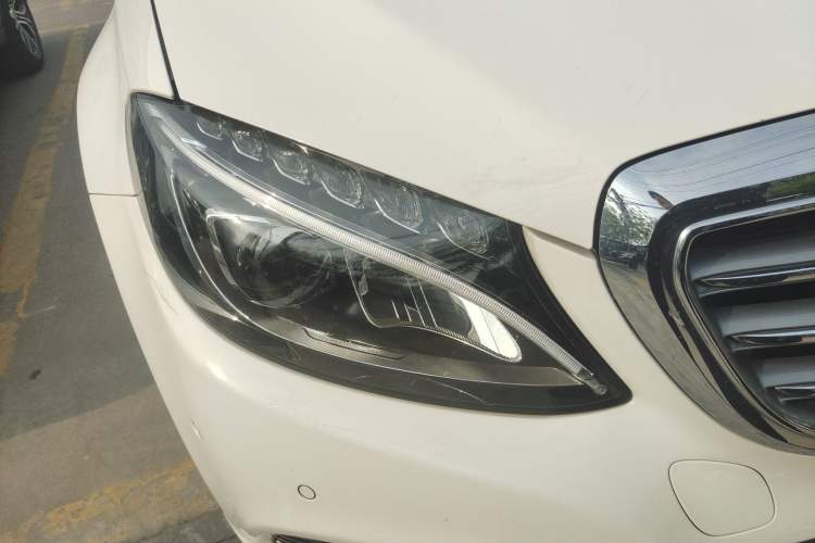 Used Mercedes-Benz C-Class 2015 C 200 L Right Front Headlight
