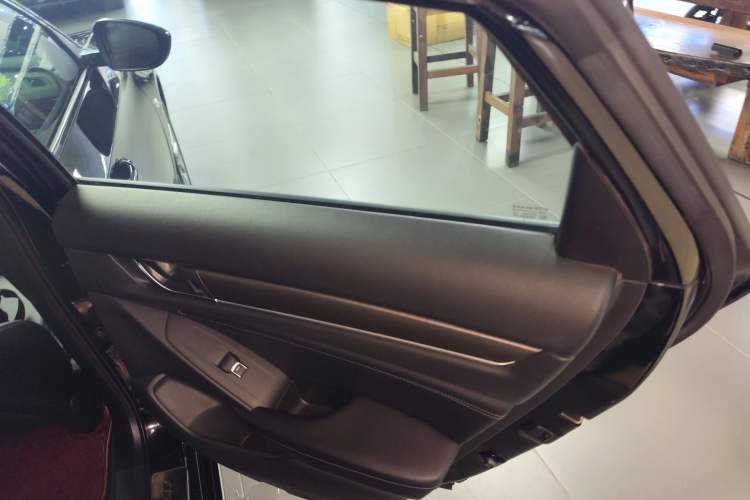 Used Honda Accord 2018 230TURBO Comfort Version National V Interior 3