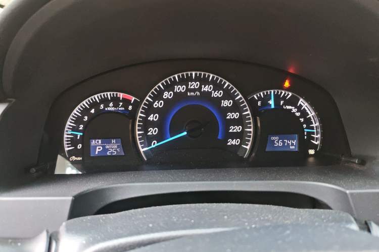 Used Toyota Camry 2015 2.0G Premier Edition
