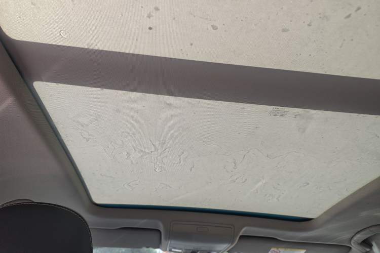 Used Volkswagen Tiguan L 2018 330TSI Automatic Two-Wheel Drive Luxury Edition Headliner