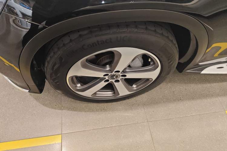 Used Mercedes-Benz GLC 2017 GLC 260 4MATIC Luxury Model
