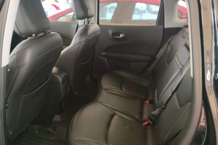 Used Jeep Compass 2017 200T Automatic Family Edition