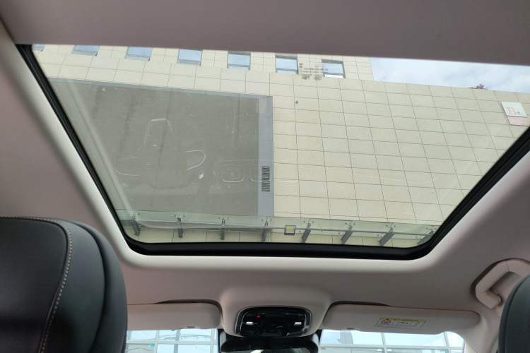 Used Chery Tiggo 9 2023 2.0T Dual-Clutch Two-Wheel Drive Leading Edition 5 Seats Headliner