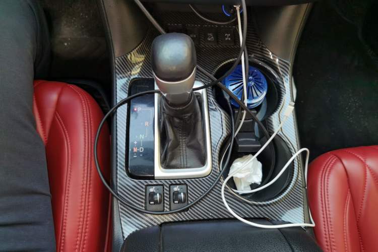 Used Toyota Highlander 2017 2.0T Four-Wheel Drive Luxury Edition 7 Seats Gear Lever