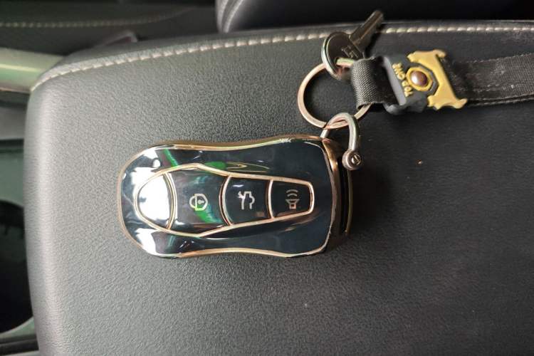 Used Geely Auto Emgrand X7 Sport 2020 1.8TD DCT ZhiZun PRO
