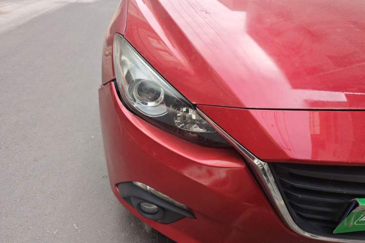 Used Mazda 3 Axela 2016 Sedan 1.5L Automatic Luxury Model Right Front Headlight