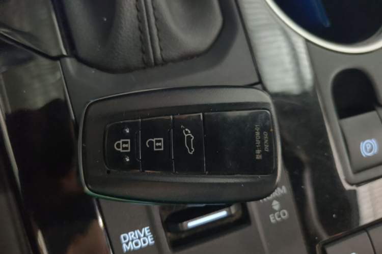 Used Toyota Highlander 2023 2.5L Smart Electric Hybrid Dual-Engine Four-Wheel Drive Prestige Version – 7 Seats
