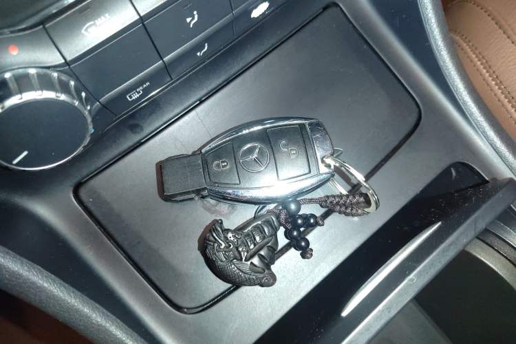 Used Mercedes-Benz GLA 2015 GLA 260 4MATIC Vehicle Key