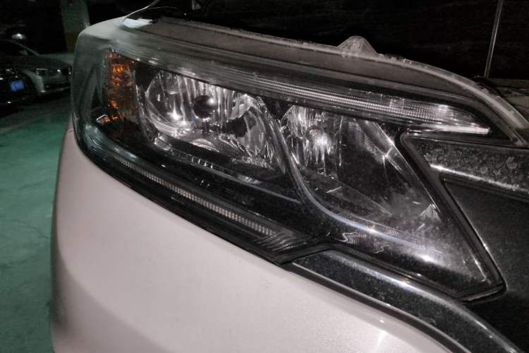 Used Honda CR-V 2016 2.0L two-wheel drive Urban Edition
