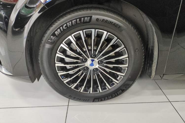 Used Denza D9 2024 DM-i 980 Four-Wheel Drive Prestige Model