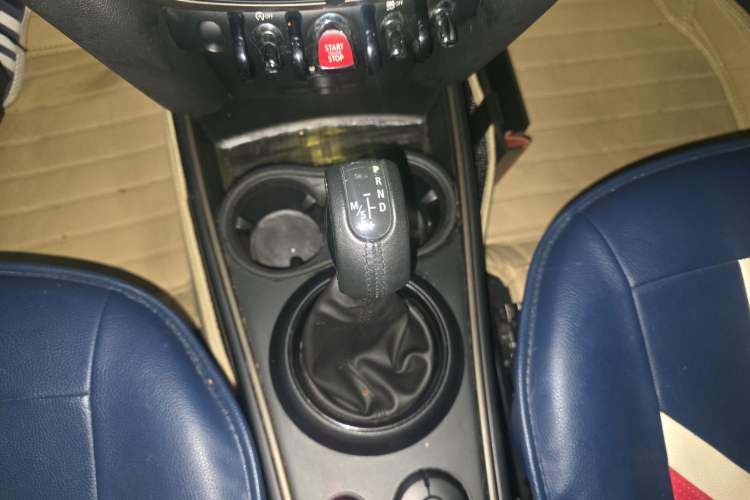 Used MINI Countryman 2018 1.5T COOPER Classic Edition Gear Lever