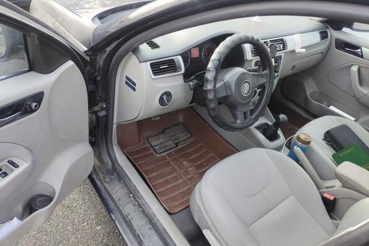 Used Volkswagen Bora 2011 1.6L Manual Fashion Edition
