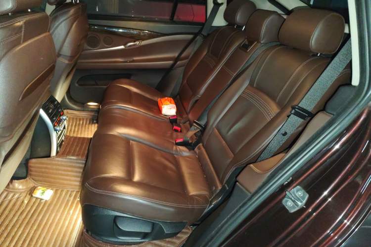 Used BMW 5 Series GT 2014 528i Luxury Edition Left Rear Seat