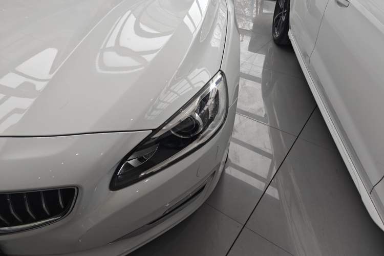 Used Volvo S60 2018 S60L T3 Smart Progress Edition
