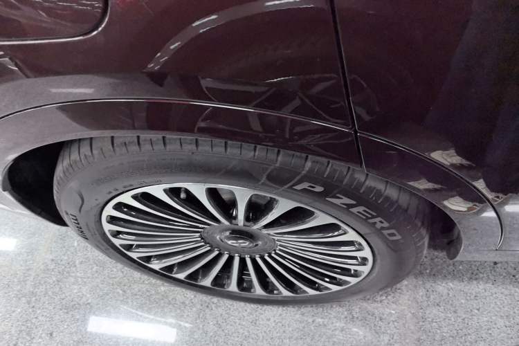 Used Hima AITO M9 2025 Extended-Range Max Version 52 kWh 6-Seater Edition Exterior 5