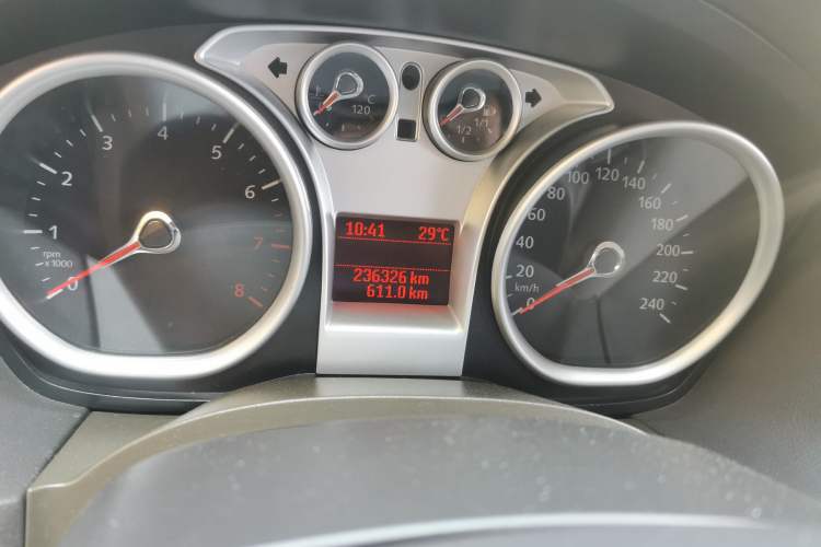 Used Ford Focus 2013 Sedan Classic 1.8L Automatic Fashion Edition
