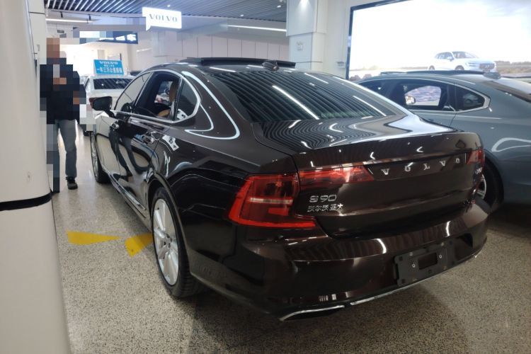 Used Volvo S90 2019 T5 Zhiya Edition Rear Left 45 Deg