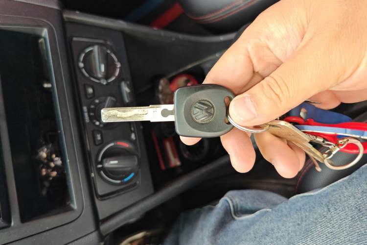 Used Volkswagen Santana 2015 1.4L Manual Fashion Edition Vehicle Key