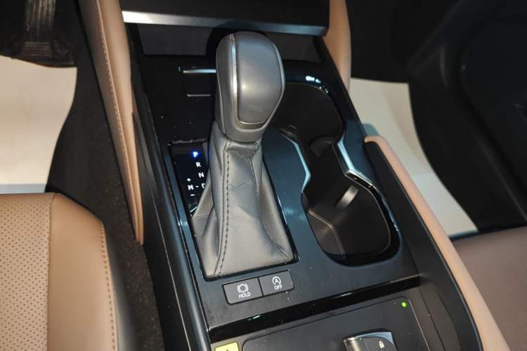 Used Lexus ES 2025 200 Premium Edition
