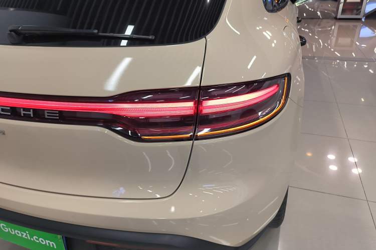 Used Porsche Macan 2022 Macan 2.0T