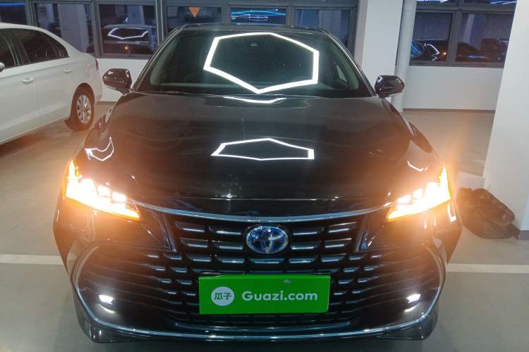 Used Toyota Avalon 2022 Dual-Engine 2.5L Luxury Edition
