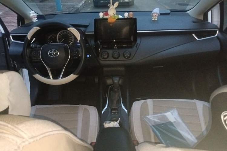Used Toyota Corolla 2021 1.2T S-CVT Pioneer PLUS Edition Center Console