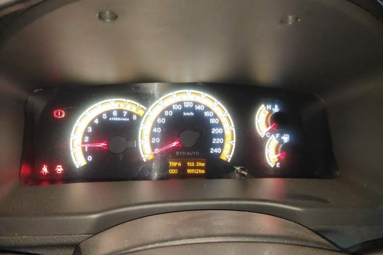 Used BYD F3 2015 Energy-Saving Edition 1.5L Manual Luxury Model