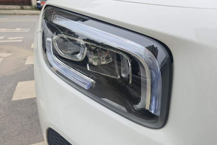 Used Mercedes-Benz GLB 2022 Second Facelift GLB 200 Dynamic Edition Right Front Headlight