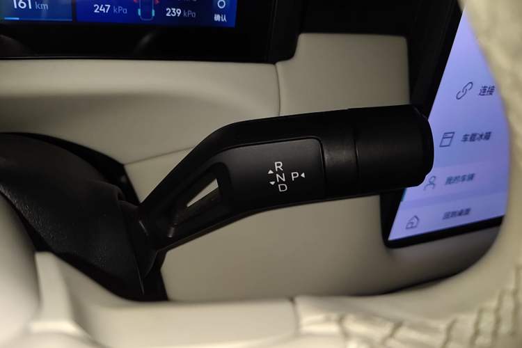 Used Lynk & Co 900 2025 2.0T Ultra
