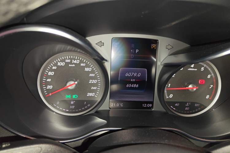 Used Mercedes-Benz GLC 2019 GLC 260 4MATIC Dynamic Edition Instrument Cluster