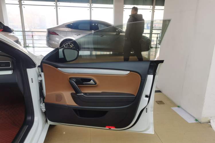 Used Volkswagen FAW-Volkswagen CC 2016 1.8TSI Prestige Model