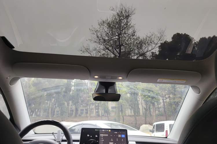 Used Tesla Model Y 2021 Long-Range All-Wheel-Drive Version 3D7