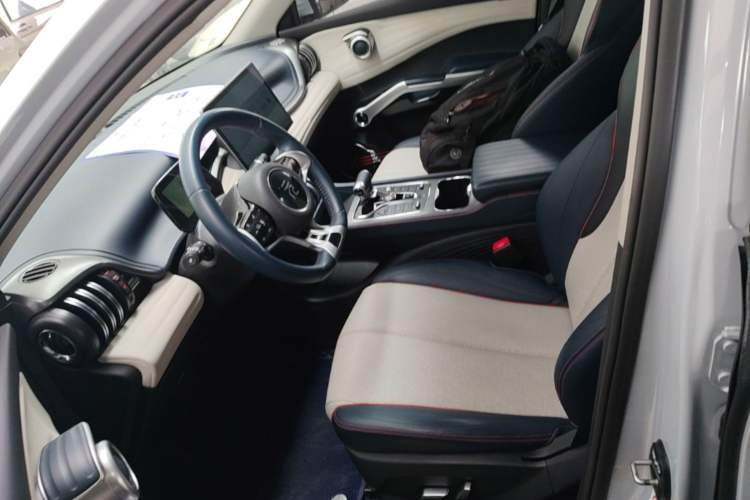 Used BYD Yuan PLUS 2022 430 km Luxury Version Left Front Seat