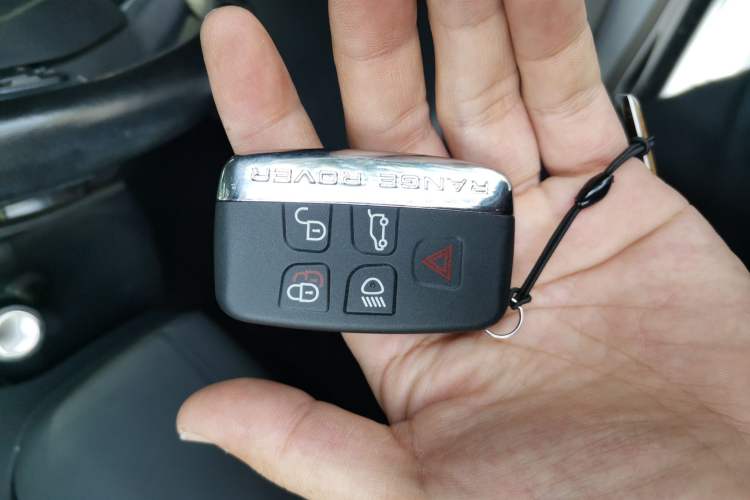 Used Land Rover Discovery Sport 2018 240 PS SE Version Vehicle Key