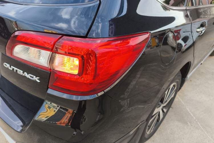 Used Subaru Outback 2020 Revised Version 2.5i Sport Navigation Edition with EyeSight
