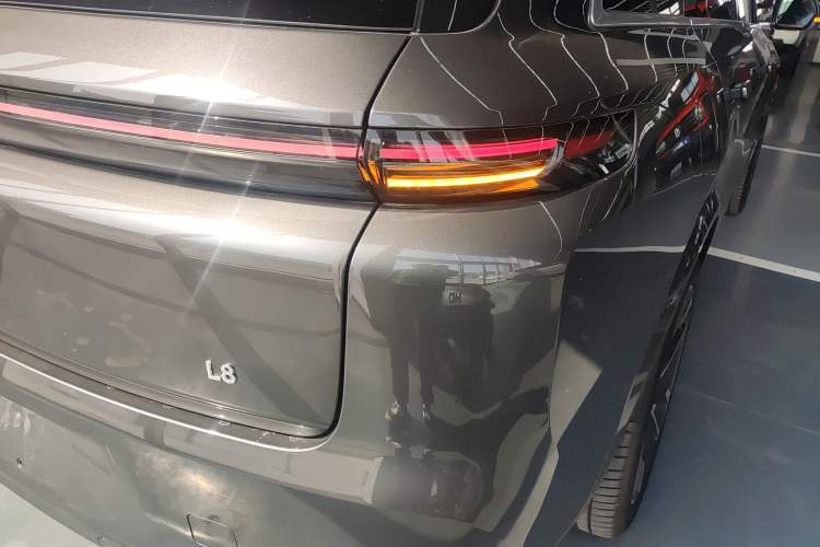 Used Li Auto L8 2025 Ultra Smart Refreshed Edition
