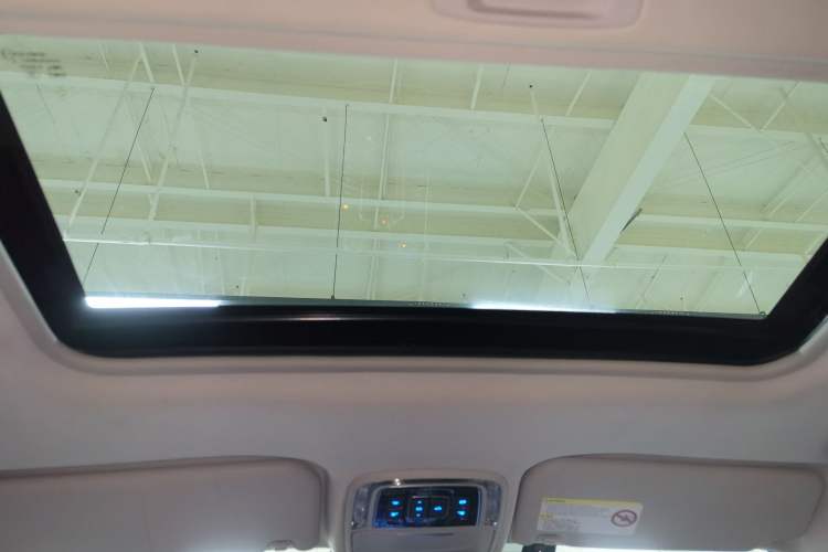 Used JMC Yusheng S350 2020 2.0T Automatic All-Wheel Drive Gasoline Comfort Edition Headliner