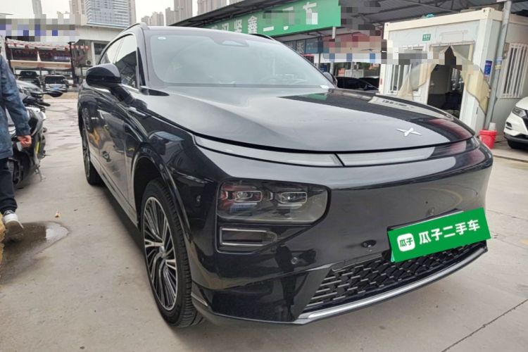 Used XPeng G9 2024 570 Max Front Right 45 Deg