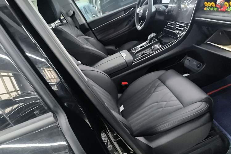 Used GAC Trumpchi M8 2024 Master Series 400T Prestige Edition