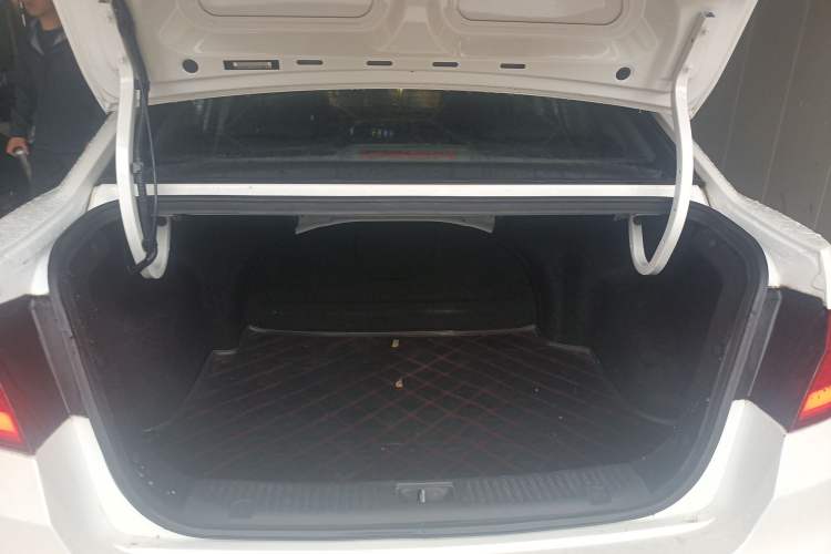 Used CHANGAN Eado 2016 1.6L Automatic Trend Model Trunk