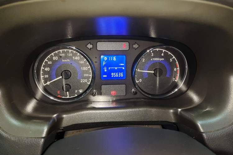 Used Chery E5 2014 1.8L CVT ZHUOYUE Sunroof Model
