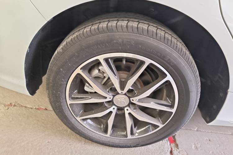 Used BYD Song MAX 2017 1.5T Automatic Smart Connect Prestige 7-Seater