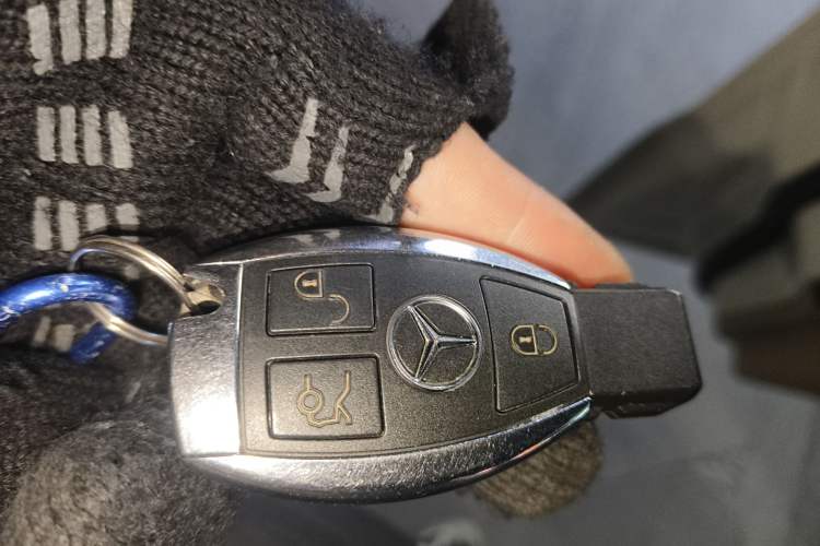 Used Mercedes-Benz GLK-Class 2013 Facelift GLK 300 4MATIC Fashion Edition Vehicle Key