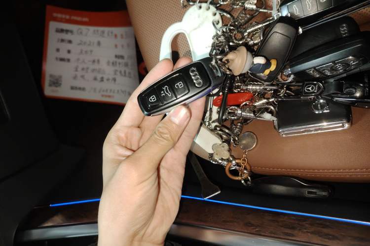 Used Audi Q7 2021 55 TFSI quattro S line Sport model