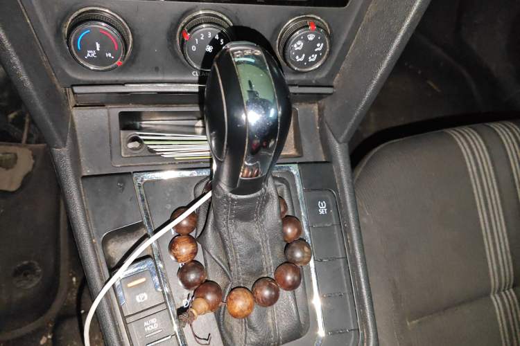 Used Volkswagen Lamando 2015 230TSI DSG Fashion Edition
