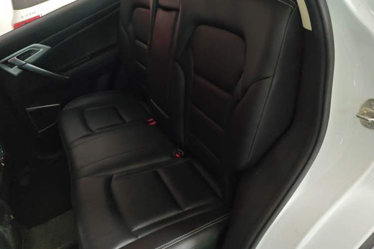 Used Geely Auto Emgrand X7 Sport 2016 2.0L Manual ZhiShang Version Left Rear Seat